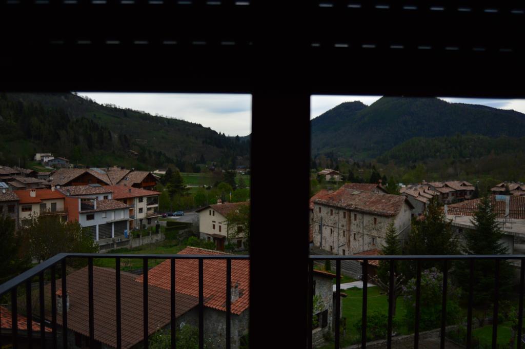Hostal L'Escon Льянарс Экстерьер фото