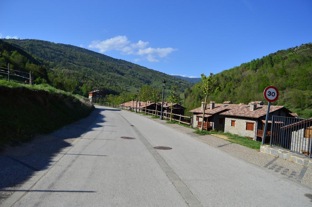 Hostal L'Escon Льянарс Экстерьер фото